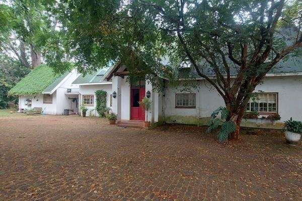 This smallholding is a dream come true. Picture this: a spacious property just a ...