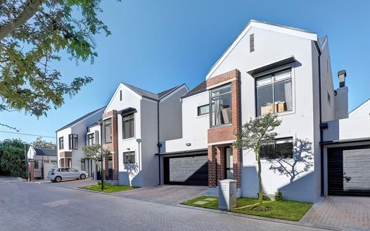 3 Bedroom Townhouse for sale in Durbanville Central