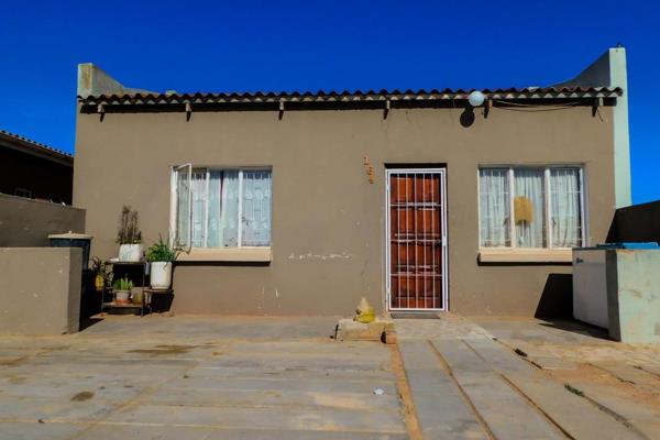 House FOR SALE in Vanrhynsdorp - Maskamsig
We are pleased to present this charming home ...