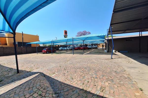 Seize this prime investment opportunity on Rachel de Beer Street, Pretoria North. This 1,276m&#178; commercial property offers ...