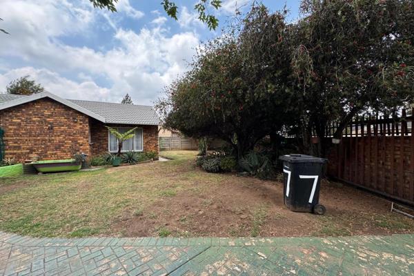 Welcome to this charming family home, featuring an inviting entrance hall that leads into a spacious lounge and dining room, perfect ...