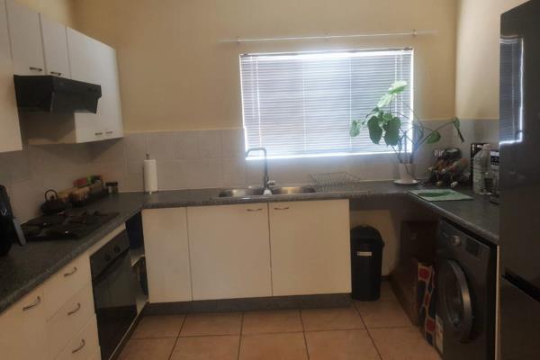 This well maintained &amp; neat two bedroom apartment  is ideal for a young family as a ...