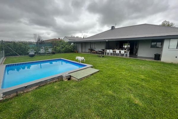 This is an opportunity not to be missed.  Priced to sell. Now you can own a home on the banks of the Mooi River. This large stunning ...