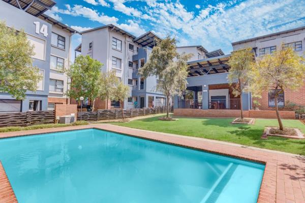 Owner asking R 999 000
Negotiating offers above R 949 000

Discover the ultimate blend ...