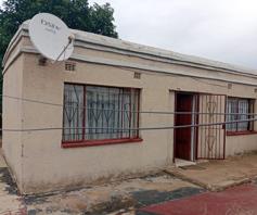 House for sale in Soshanguve P