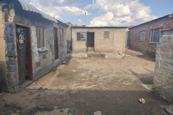 Vandalized House for Sale in Ivory Park, Tembisa

Are you looking for a renovation project in a prime location? This vandalized rooms ...