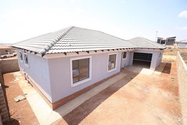 New beginnings await you in this beautiful and modern home with good quality furnishings in this new development in Polokwane.

This ...