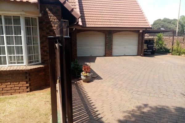 We have a four-bedroom, 2.5-bathroom house in Hazeldene, Germiston, very close to most ...