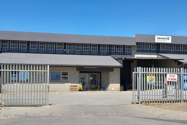 Prime location!! Adjacent to Courtenay/Knysna Road.  Property features:  Easily ...