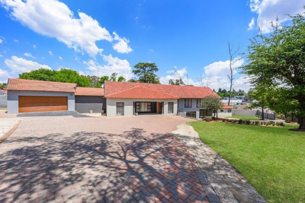 4-Bedroom Family Home with Granny Flat in Prime Bryanston Location.
Welcome to this spacious and versatile full-title property ...