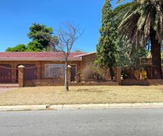 House for sale in Dewalt Hattingh Park