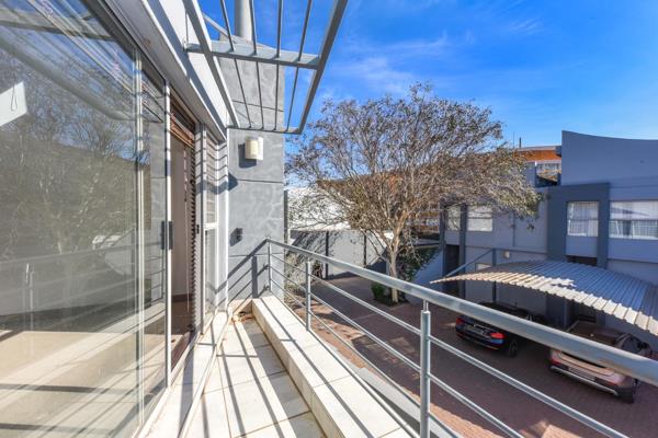 This modern 2-bedroom duplex townhouse at Soho Lofts is perfect combination of style, comfort, and convenience, ideal for ...