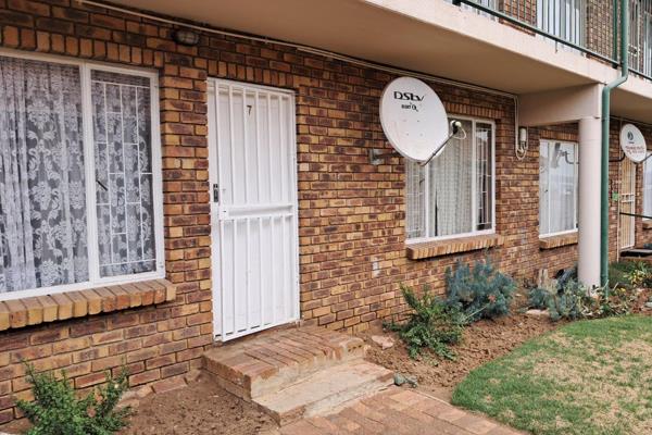 Invest in the future with this exceptional 2-bedroom ground-floor unit , located in a highly sought after complex in Rensburg. Offering ...