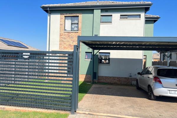 4 bedroom home for sale in Capital view Estate in Lotus Gardens, West of Pretoria, Near all needed amenities, Nkomo village mall ...