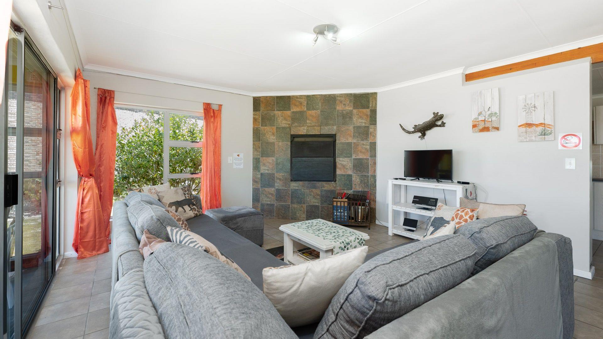 Photo of 3 Bedroom House to rent in Struisbaai