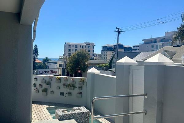 2 Bedroom, one bathroom House in Sea Point . Conveniently situated within 200 m Walking ...