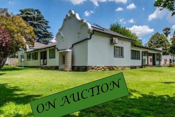 Live Modern Auction!! Bidding to start from R2 950 000

- No Buyers Premium - seller ...