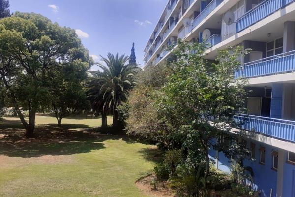 This stunnig newly renovated apartment features one cozy bedrooms with built-in cupboards, an open-plan lounge and kitchen. This ...