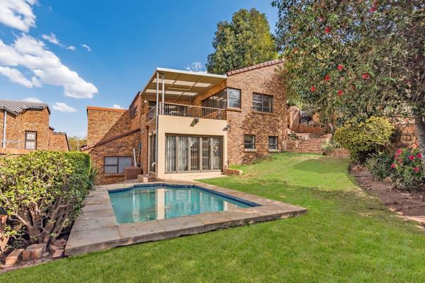 Located on the exclusive hillside of Constantia Kloof with spectacular views North of ...