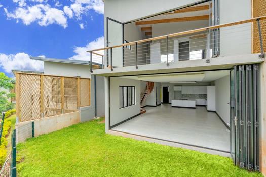 4 Bedroom House for sale in Hillcrest Central