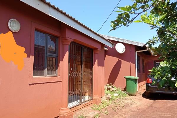 Open home for sale in emhlathuze village , the home is a perfect home for first time buyers, because of its 2 flat lent which ca be ...