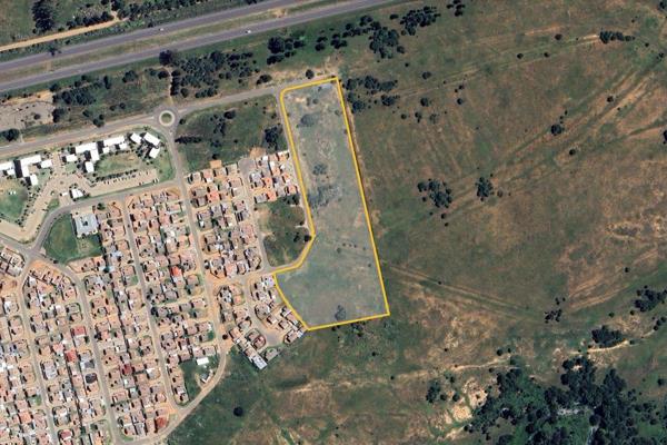 This vacant plot, located in the rapidly expanding Raceway Park just off the N8 and 6 km from Bloemfontein’s CBD, offers exceptional ...