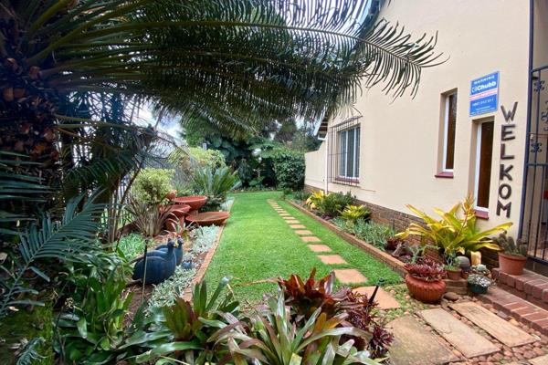 Nestled in the very popular Magalieskruin is this stunning family home with a lucious garden.

HOME OFFERS:

-  4  Bedroom with En ...