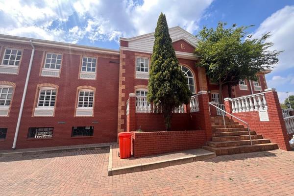 Castle walk corporate park | 83 square meter office to let on nossob street | ...