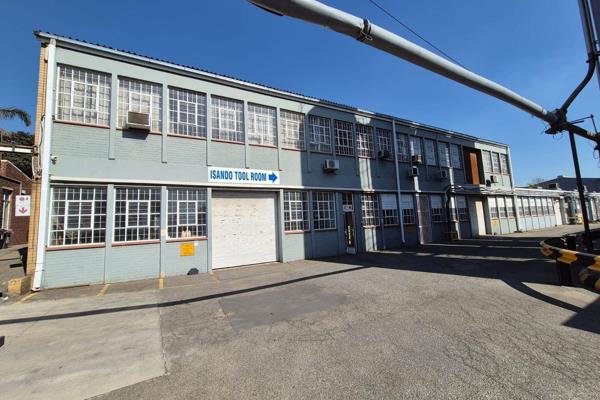 This free standing, prime industrial facility measures 23,279m2 comprising of offices ...