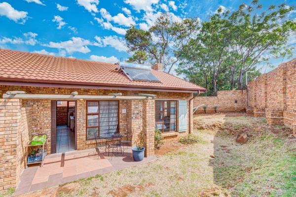 Owner asking R 799 000
Negotiations offers above R 649 000


The open-plan kitchen ...