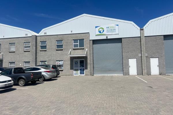 Upmarket warehouse to let in Firgrove Industrial Estate
Located close to the entrance of the estate

Firgrove Industrial Estate is ...