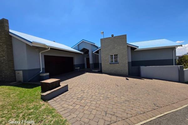 Erf Size
1 223 m&#178; Floor Size 396 m&#178;
Levies R 2 700 | Rates and Taxes R 3 100

This magnificent property with stunning dam views is nestled in Bankenveld Golf Estate, off-grid with an inverter system, backup generator, and a shared borehole, ensuring ...