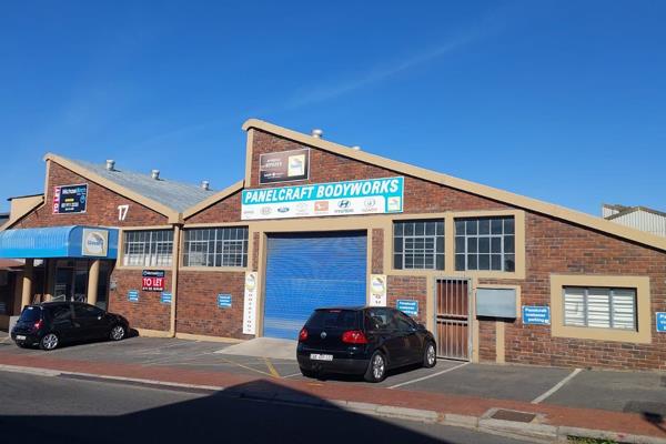 Situated in the bustling suburb of Oakdale in Bellville with its factory shops, motor vehicle dealerships and service industries, these ...