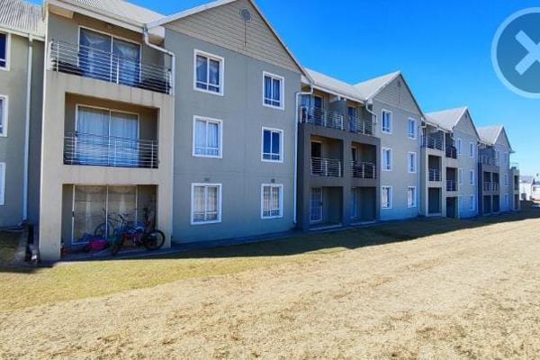 Get this lovely apartment/flat for sale in the lovely estate in Riverspray. this property features the following:
Rooms
2 Bedrooms
1 ...