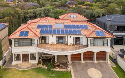 7 Bedroom House for sale in Ruimsig Country Estate