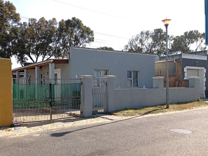 3 Bedroom House for Sale in Electric City