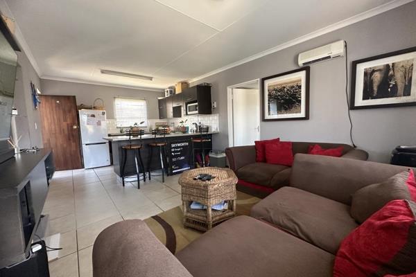 : Stylish 2 Bed, 2 Bath Apartment in Quiet, Convenient Location


Discover your new home ...