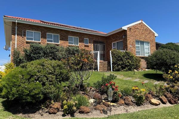 Situated in the tranquil town of Kleinbaai within the greater Gansbaai area, this meticulously maintained property offers modern ...