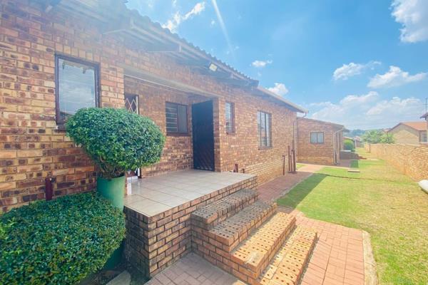 Welcome to your new home in the heart of Wilgeheuwel! This inviting 2-bedroom ...