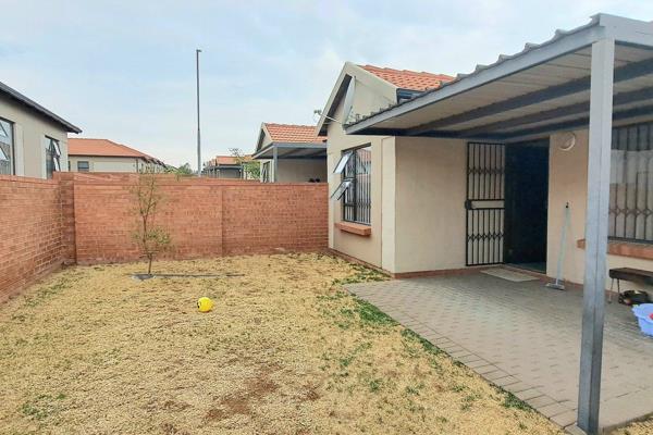 For Sale: Ready to Move-In Townhouse in a Secure Estate, Centurion

Features:

Bedrooms: 2 spacious bedrooms
Bathroom: 1 modern ...