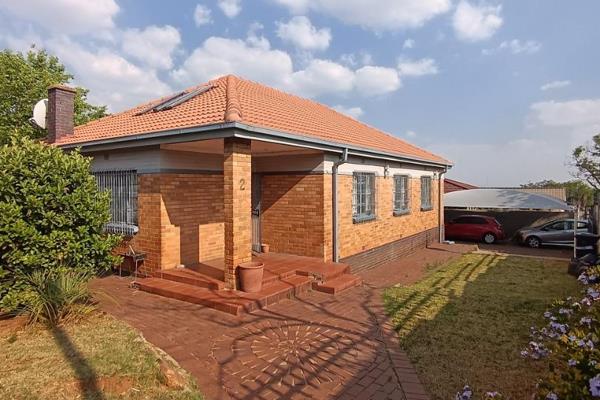 Your Future Starts Here: Prime Property in Germiston
Discover this delightful 3-bedroom ...