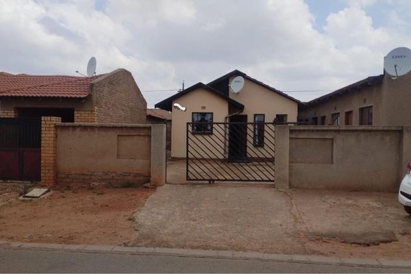 Welcome to your new haven nestled in the vibrant heart of Protea Glen Ext 11! This exquisite brick-built house, new to the market ...