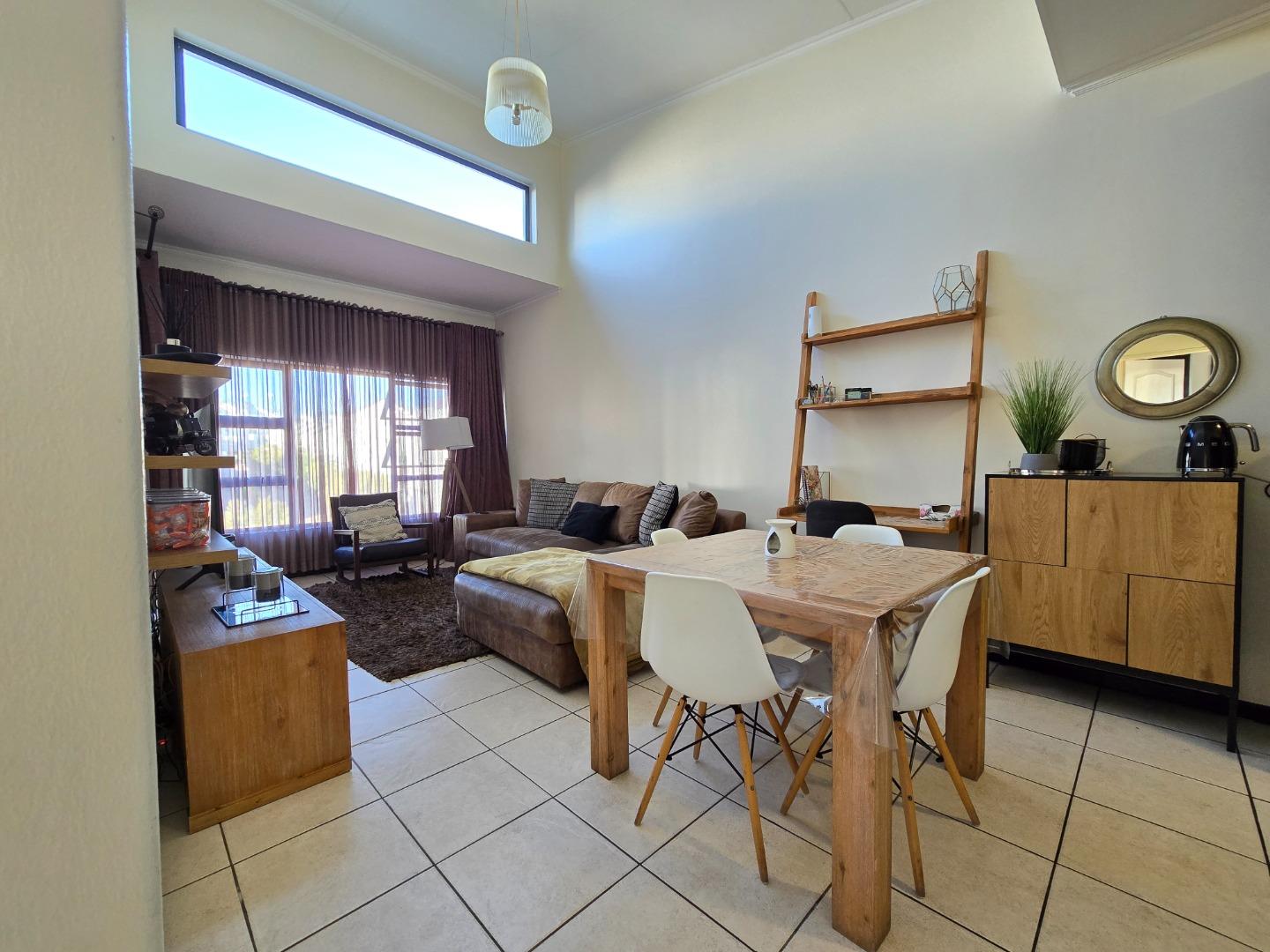 2 Bedroom Apartment / flat for sale in Oakdene - 271 Ss Central Park ...