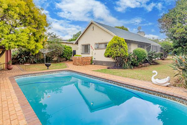 This charming 3 bedroom family home which is available immediately, is nestled in a peaceful and highly desirable suburb that offers ...