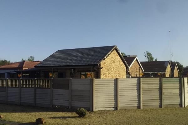 A beautiful two bedroom house with potential to be a forever home.

located in Vereeniging close to all the shops and nearby very ...