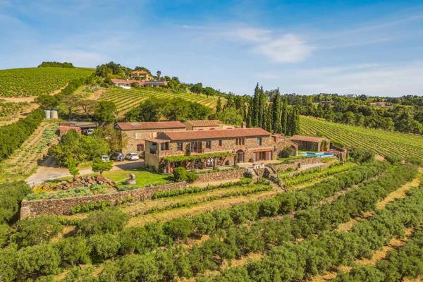 A Unique opportunity to own a Luxurious Tuscan-Inspired Villa and Wine farm for 
R35 million!!

8 Bedrooms / 9.5 bathrooms / 2 Garages ...