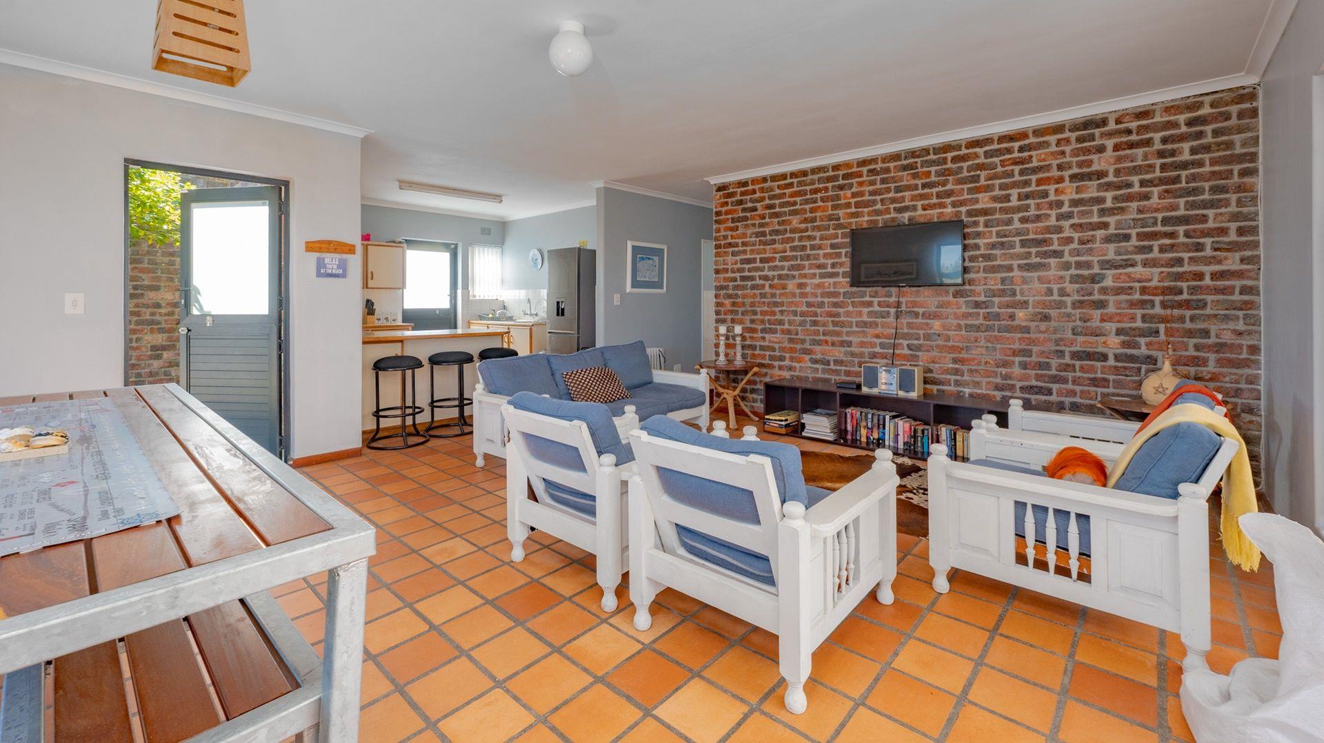Photo of 3 Bedroom House to rent in Struisbaai