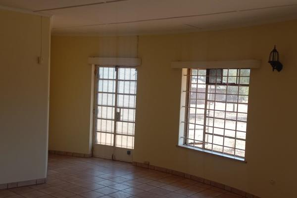 2 Well sized bedrooms with 2 built-in cupboards in each room
1 Bathroom
Large lounge ...