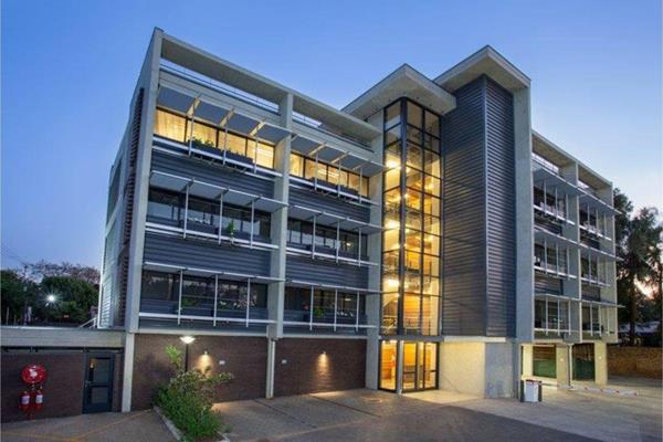 Wonderful offices available @273 Tram Street, Nieuw Muckleneuk, Pretoria.
Price R 125,00/m2 plus Operating CostsRates &amp; Taxes,Water ...