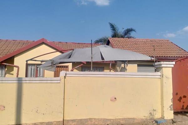 3 Bedroom House for Sale in Ebony Park!

R 980,000

Experience the perfect blend of space, income potential, and convenience in ...